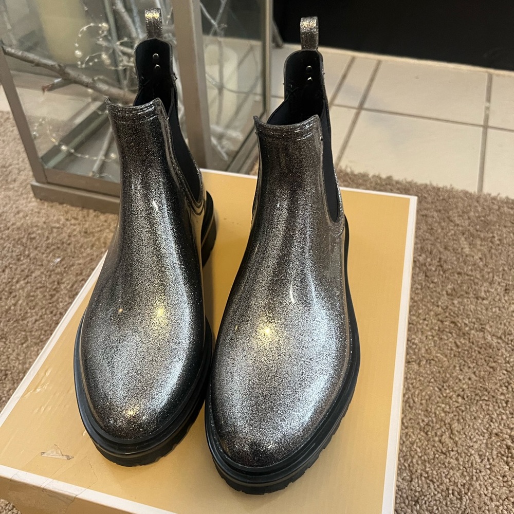 Men's Silver Chelsea Boots